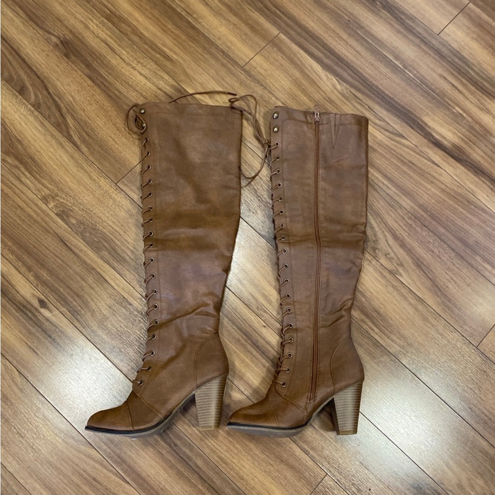 Beautiful lace up over the knee boots size 8